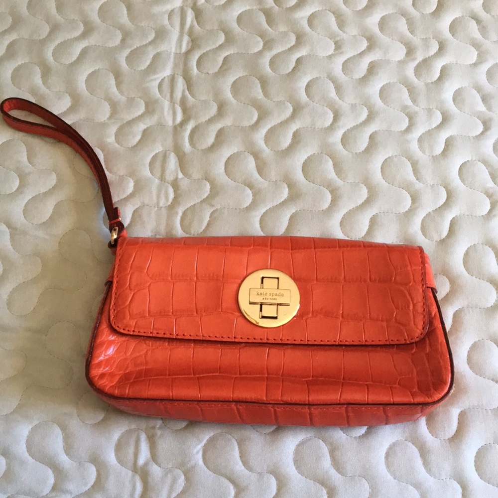 Cute Kate Spade Wristlet